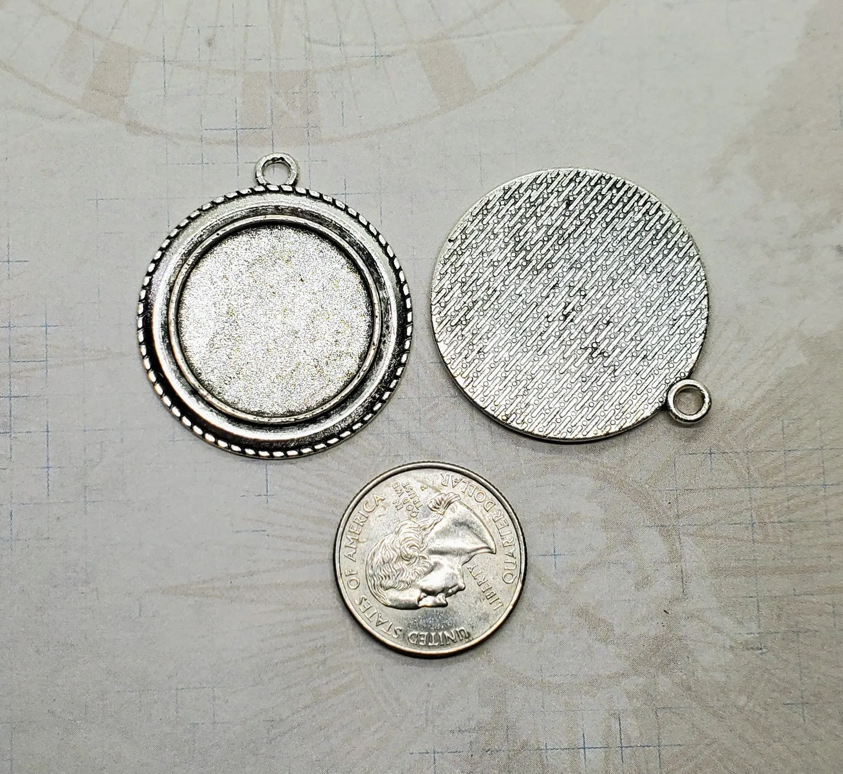 25mm Round Antique Silver Pendant Setting Bezels (2) - L1103