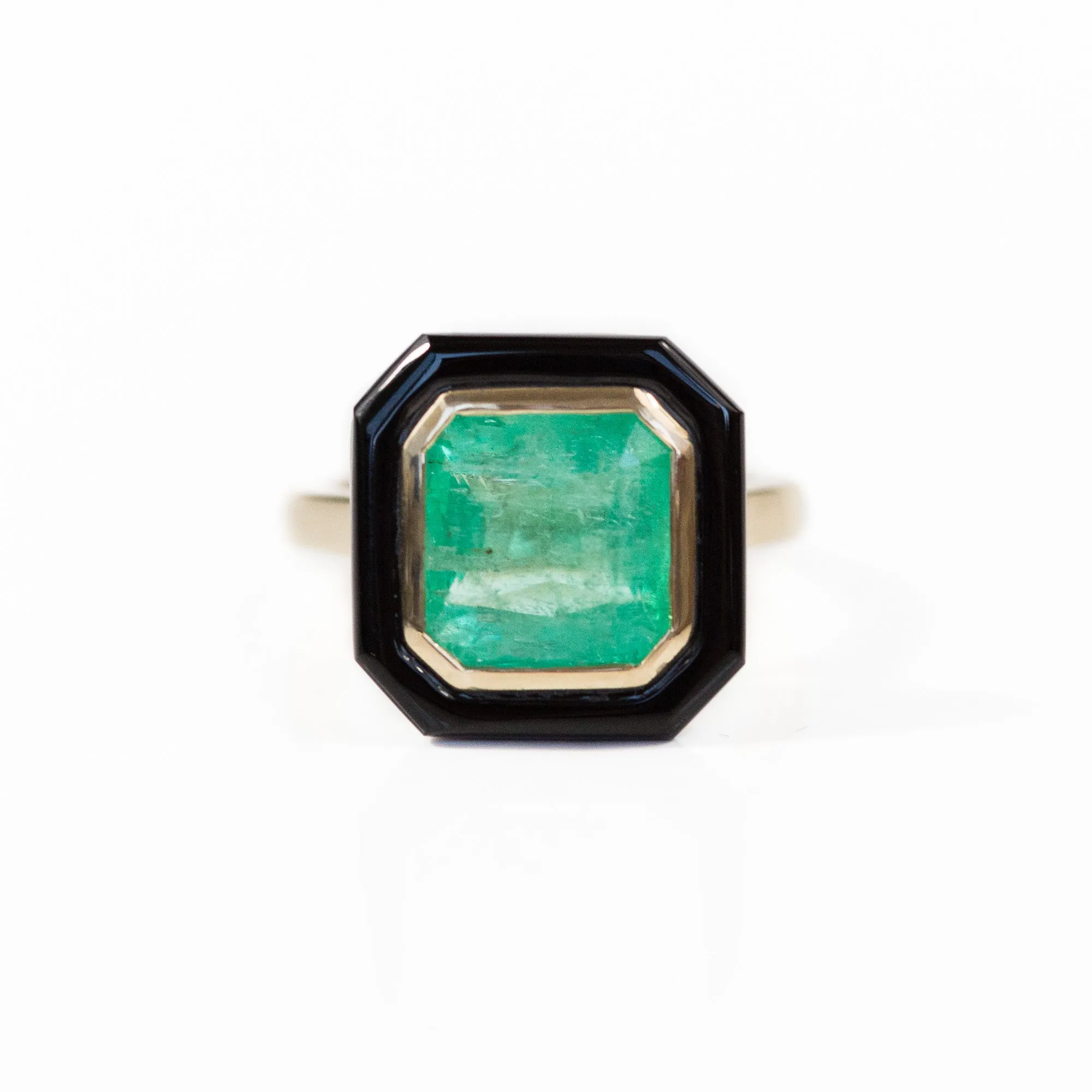 4.95ct Colombian Emerald, Black Onyx and 14k Yellow Gold Bezel Set Ring