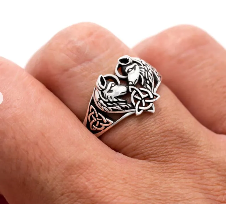 925 Sterling Silver Wolf Head Heart Ring