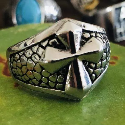 Cross Ring W/ Dragon's Armor - R25