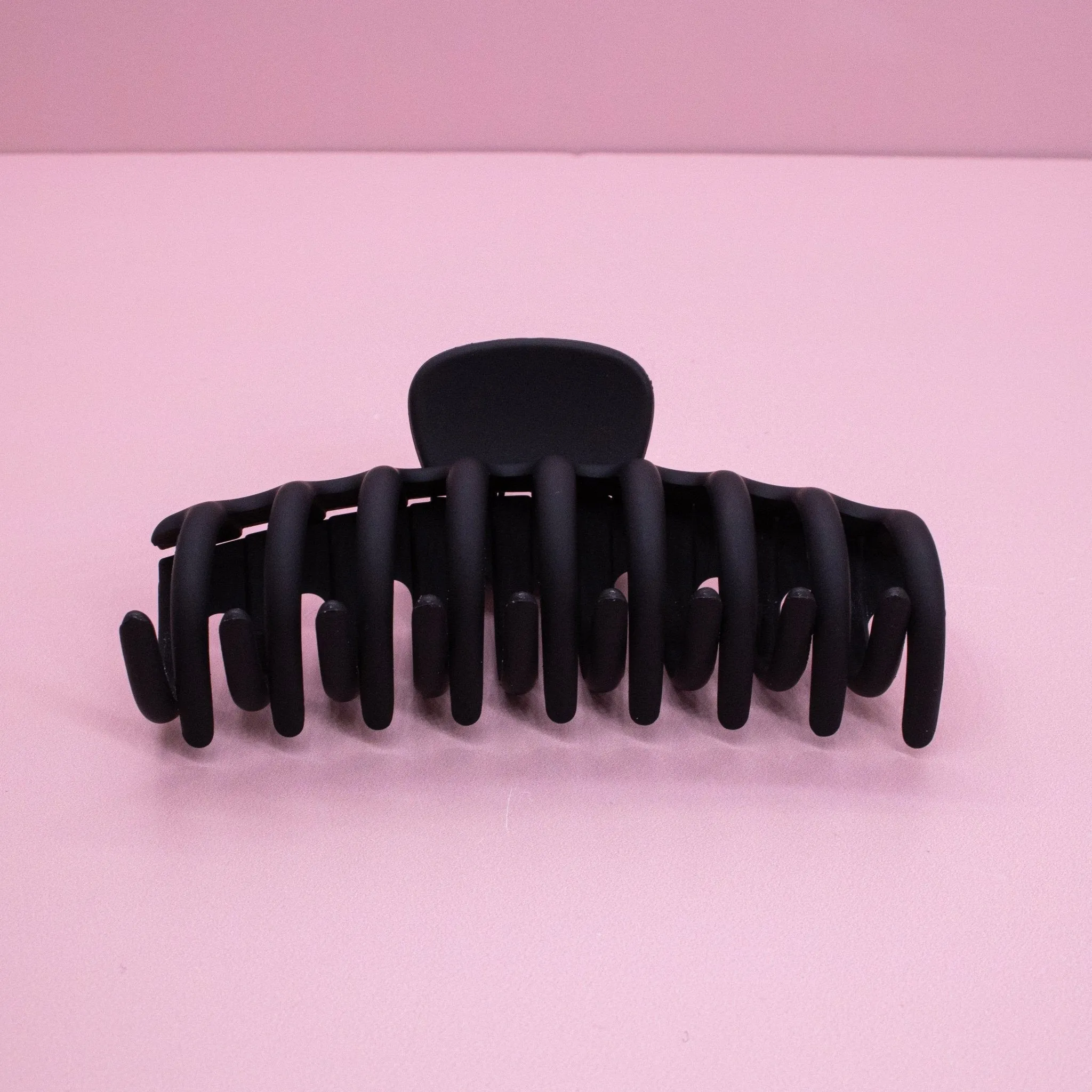 Matte Hair Claw Clip - Large Round