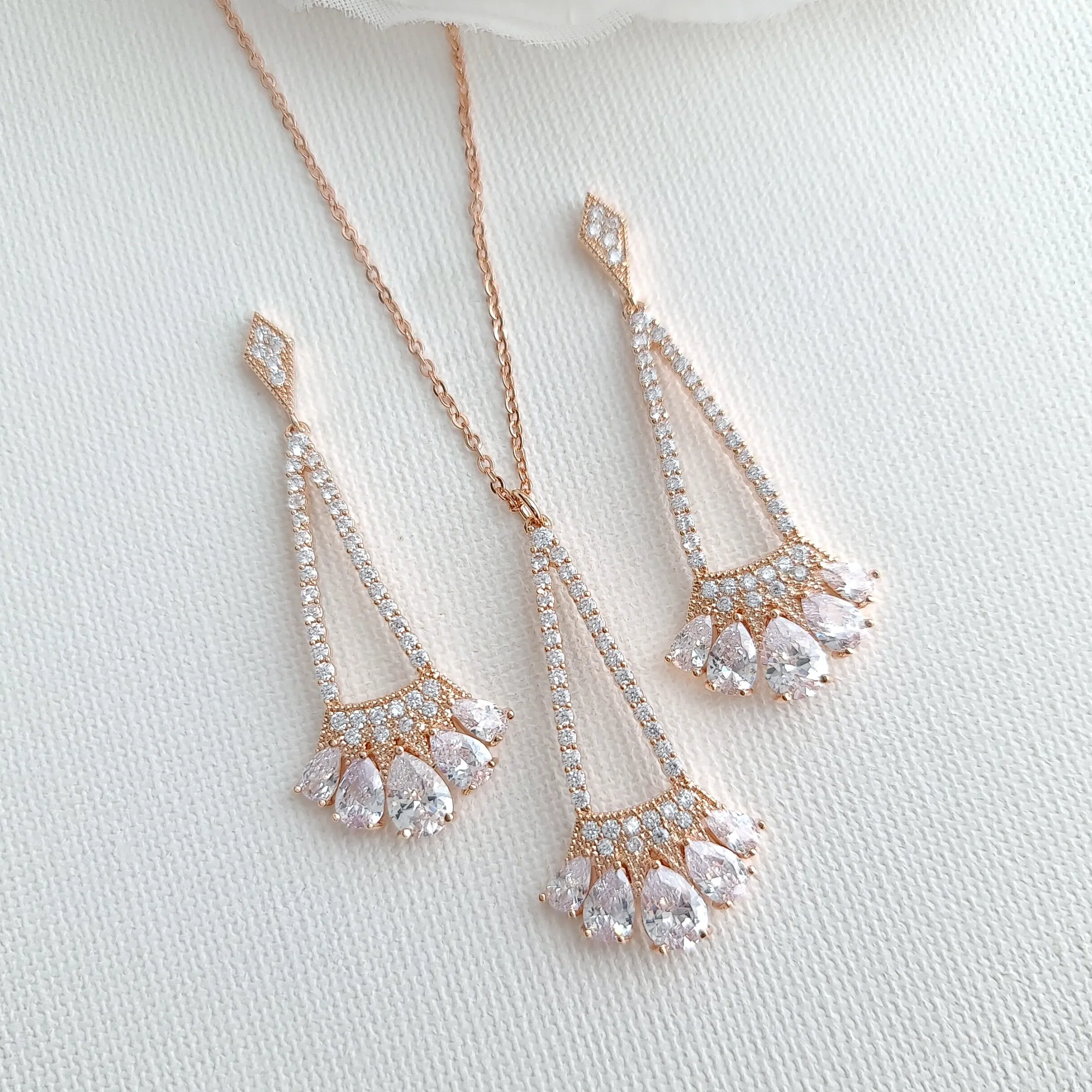 Pendant and Earrings Set in Rose Gold -Sydney