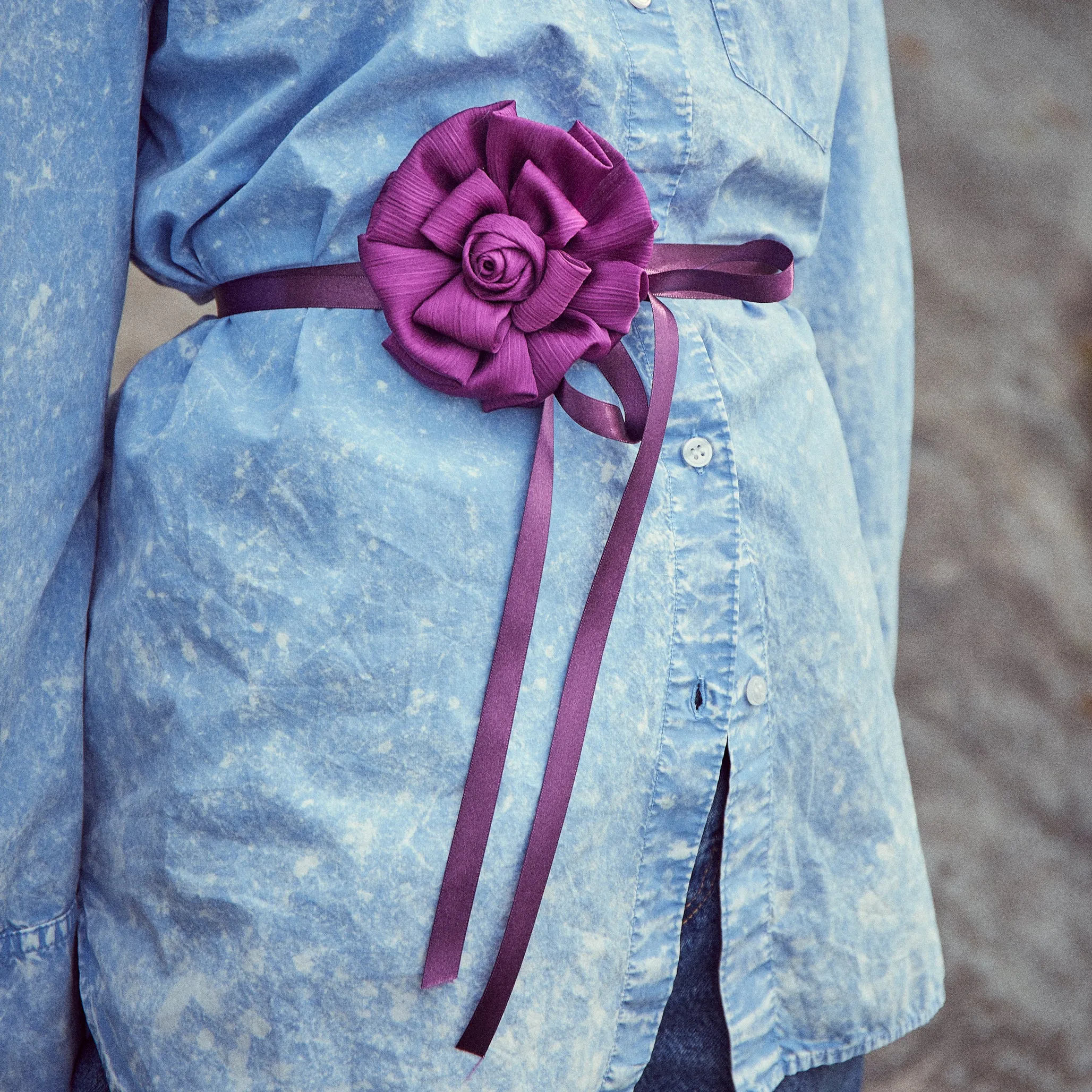 PLUM SILK GARDENIA RIBBON CHOKER