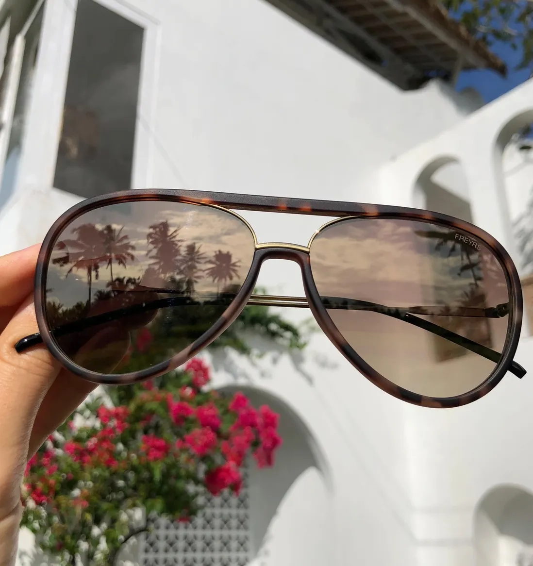 Shay Sunglasses ? Tortoise/Gold Mirrored