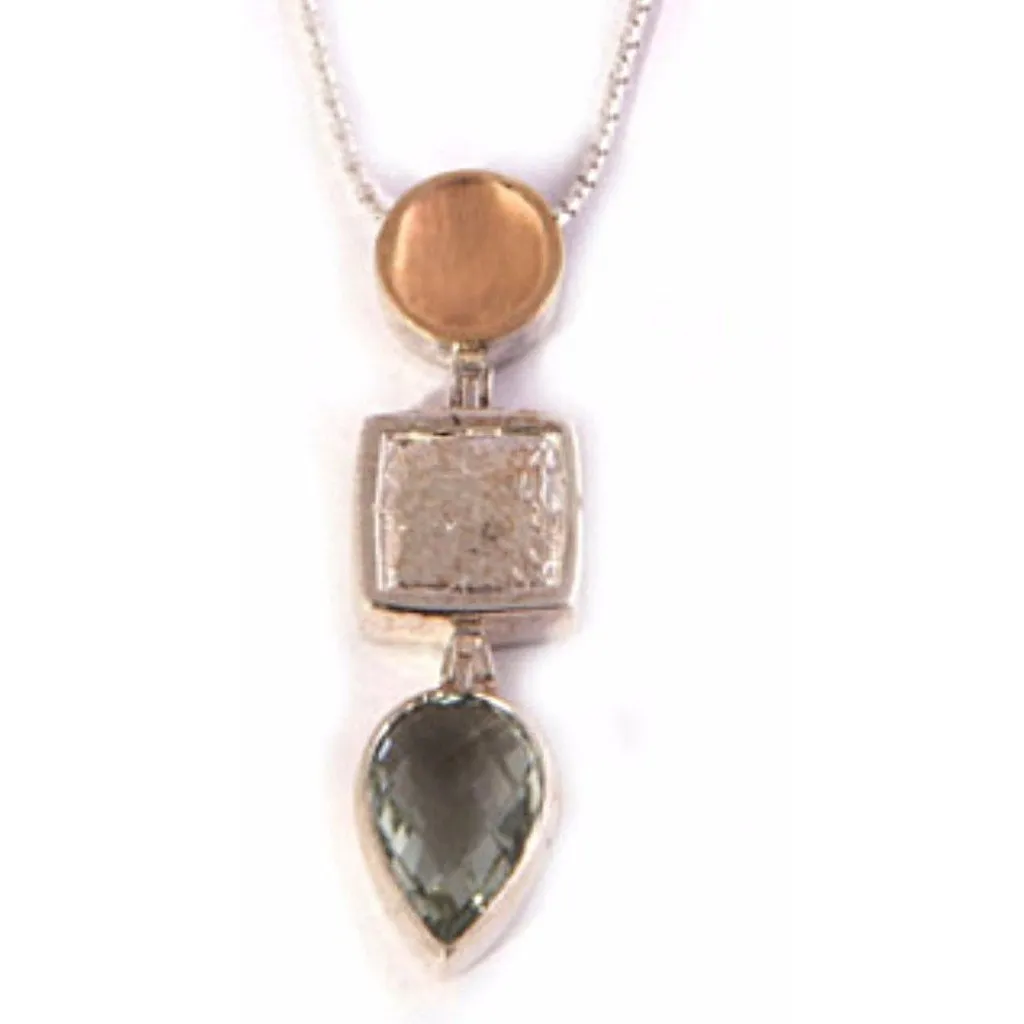 Sterling Silver 925 and 9kt Gold Necklace for woman set with a  Green Amethyst